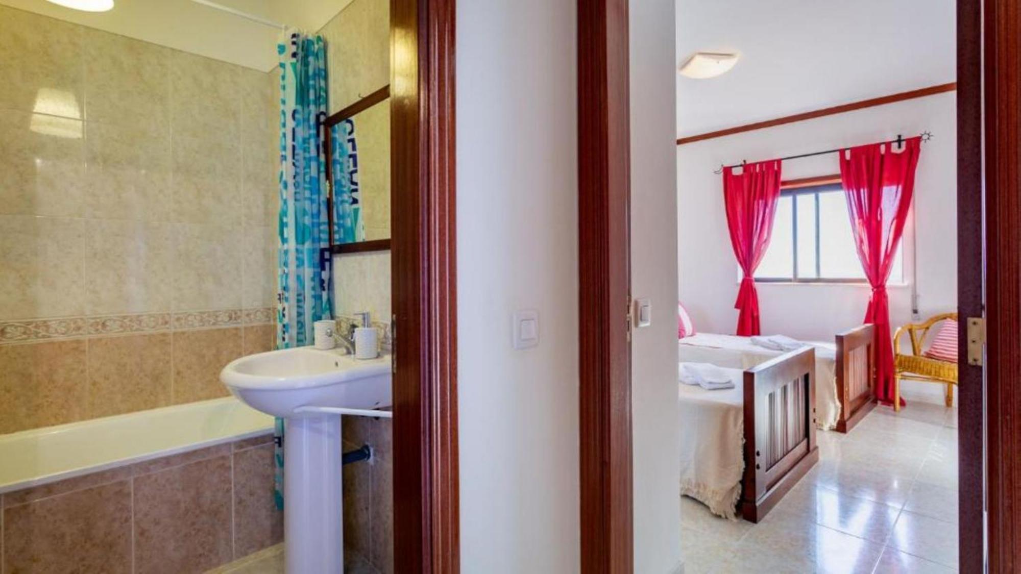 Alvor 2 Bedrooms Balcony Flat ภายนอก รูปภาพ